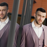 Dressing Gracefully With Lightweight Fabrics And A Natural Color Palette